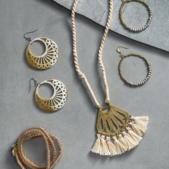 Noonday Collection Sofiya Wrap Beaded Bracelet-NWT - Picture 4 of 5